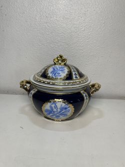 Exquisite Gilded and Color-Painted Tureen, with Gilded Lid and Handles $45