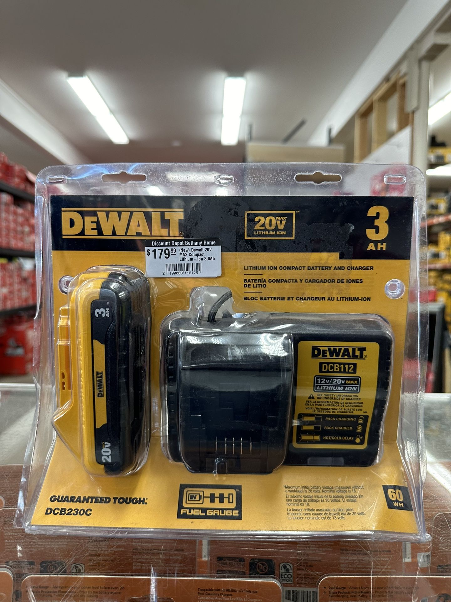 DEWALT 20V MAX Compact Lithium-Ion 3.0Ah Battery Pack with 12V to 20V MAX Charger