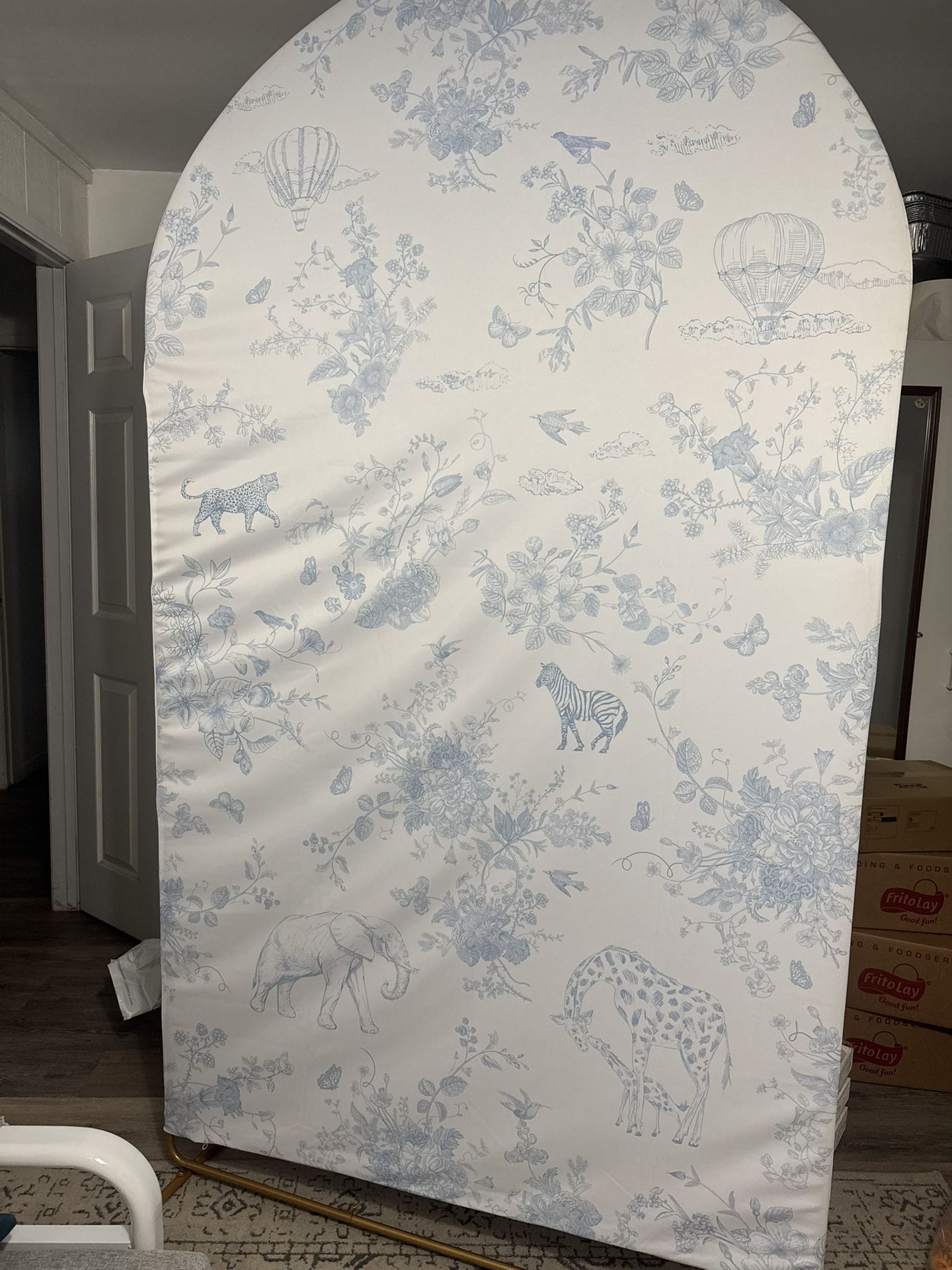 Toile De Jouy Safari Arch Backdrop Sleeve