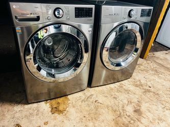 LG Front Load Washer and Dryer Set