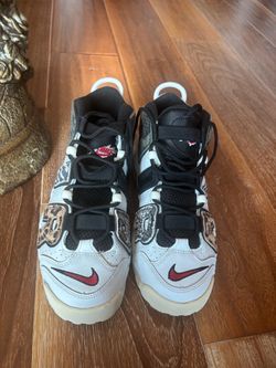 Nike uptempo brand new never worn size 6.5