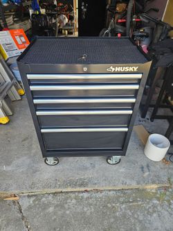 Husky Rolling Tool Chest.
