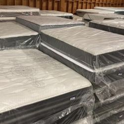 Black Friday Mattress Warehouse Clearance Sale 