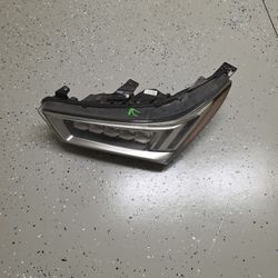 Aacura MDX 2019 Driver Side Headlights