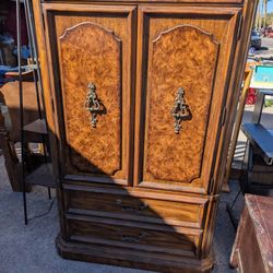 Armoire Cabinet 