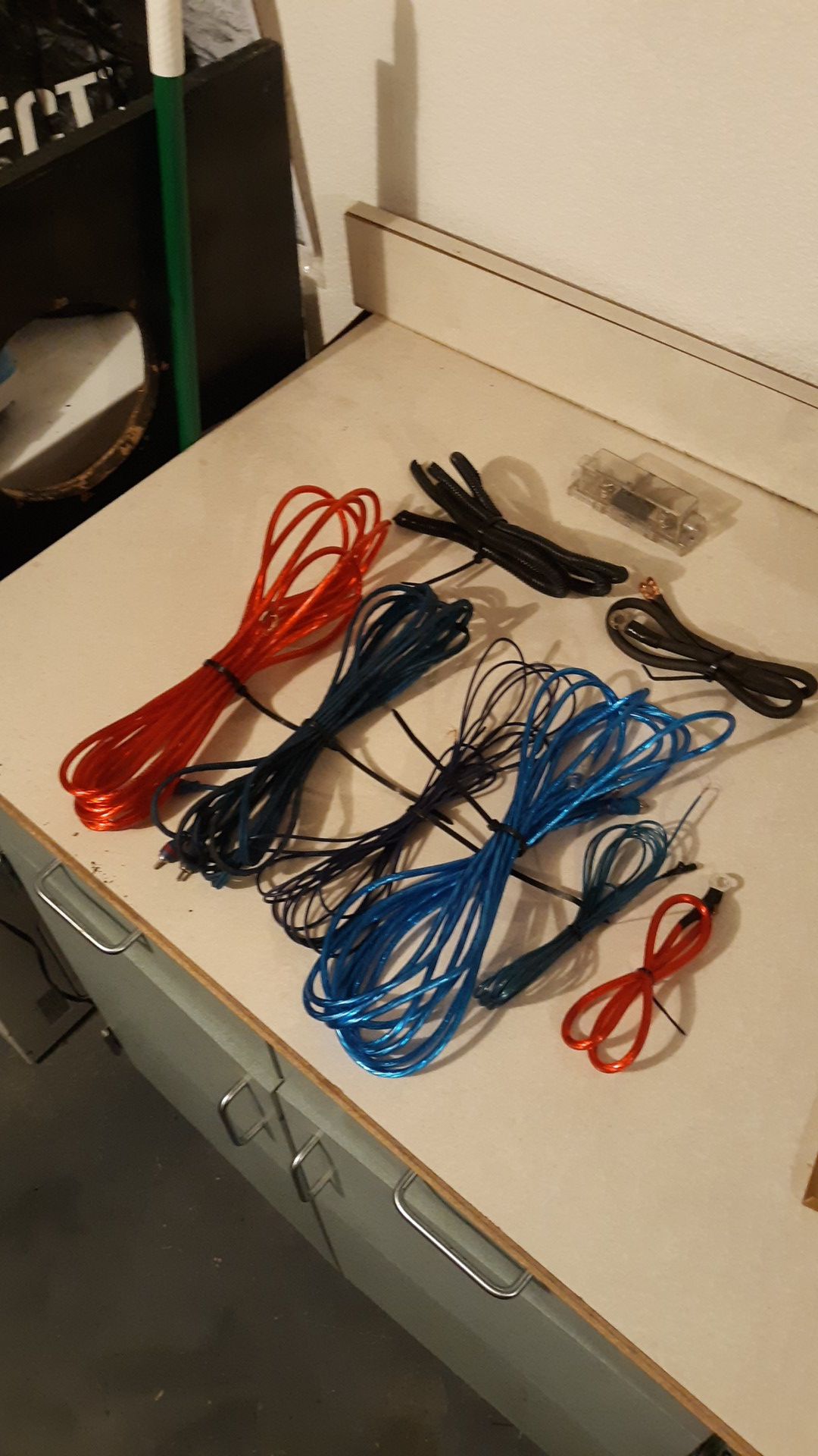 8 gauge subwoofer wiring kit **full kit**