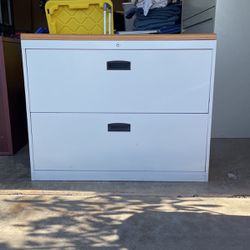 Filing Cabinet-2 Drawers 