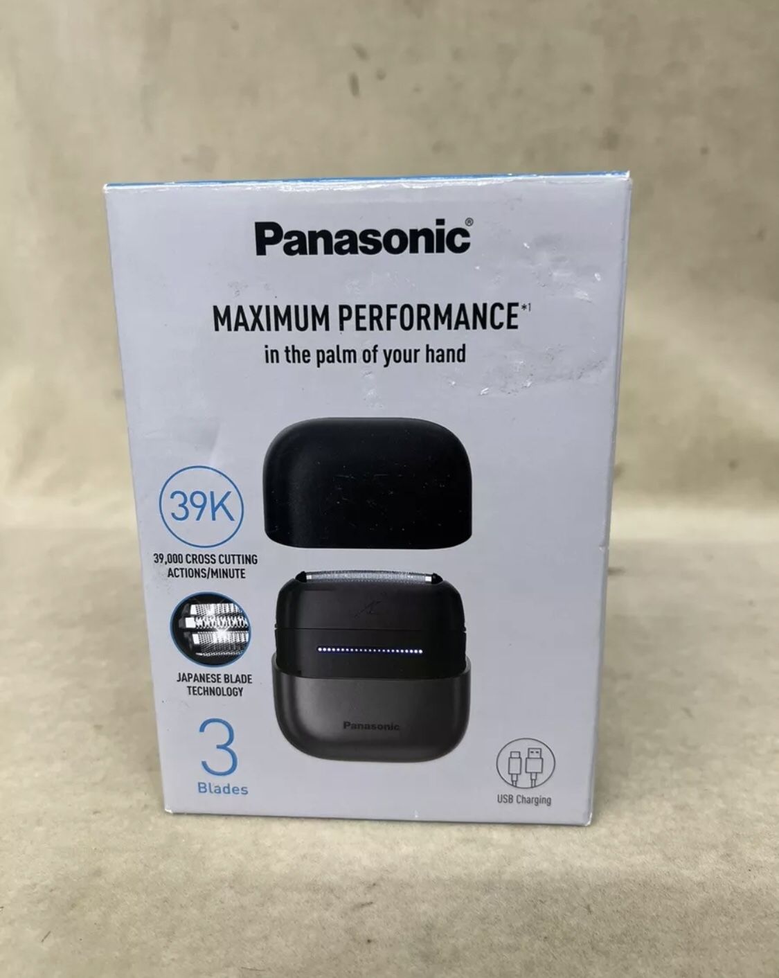 Panasonic Swipe Right Compact Shaver, Unisex Electric Razor/UNISEX/ ES-CM3A-W.