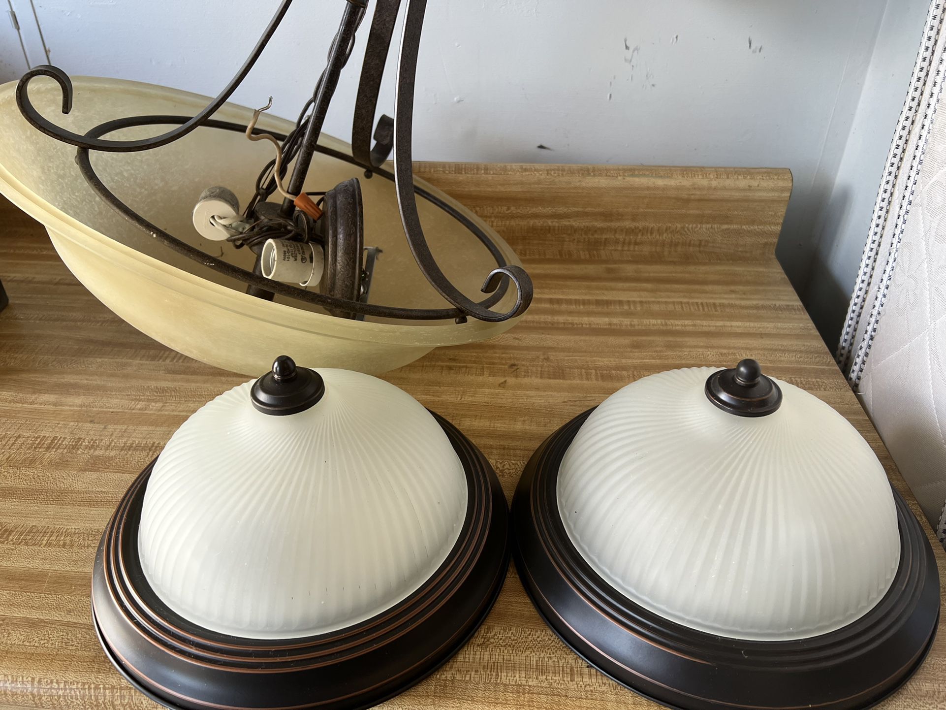 Pendant lamp and Flush Mount Lamps All For $20 / 3 Lamparas Por $20