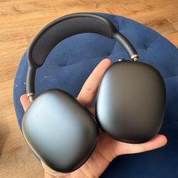 AirPods Max - Mint!