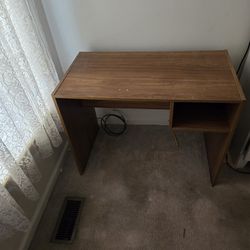 Perfect Little Corner Desk 20$ You Move 