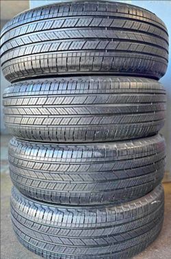 225-65R17 For sale 🏷️💯tires usadas en perfecta condición 80%life (4)