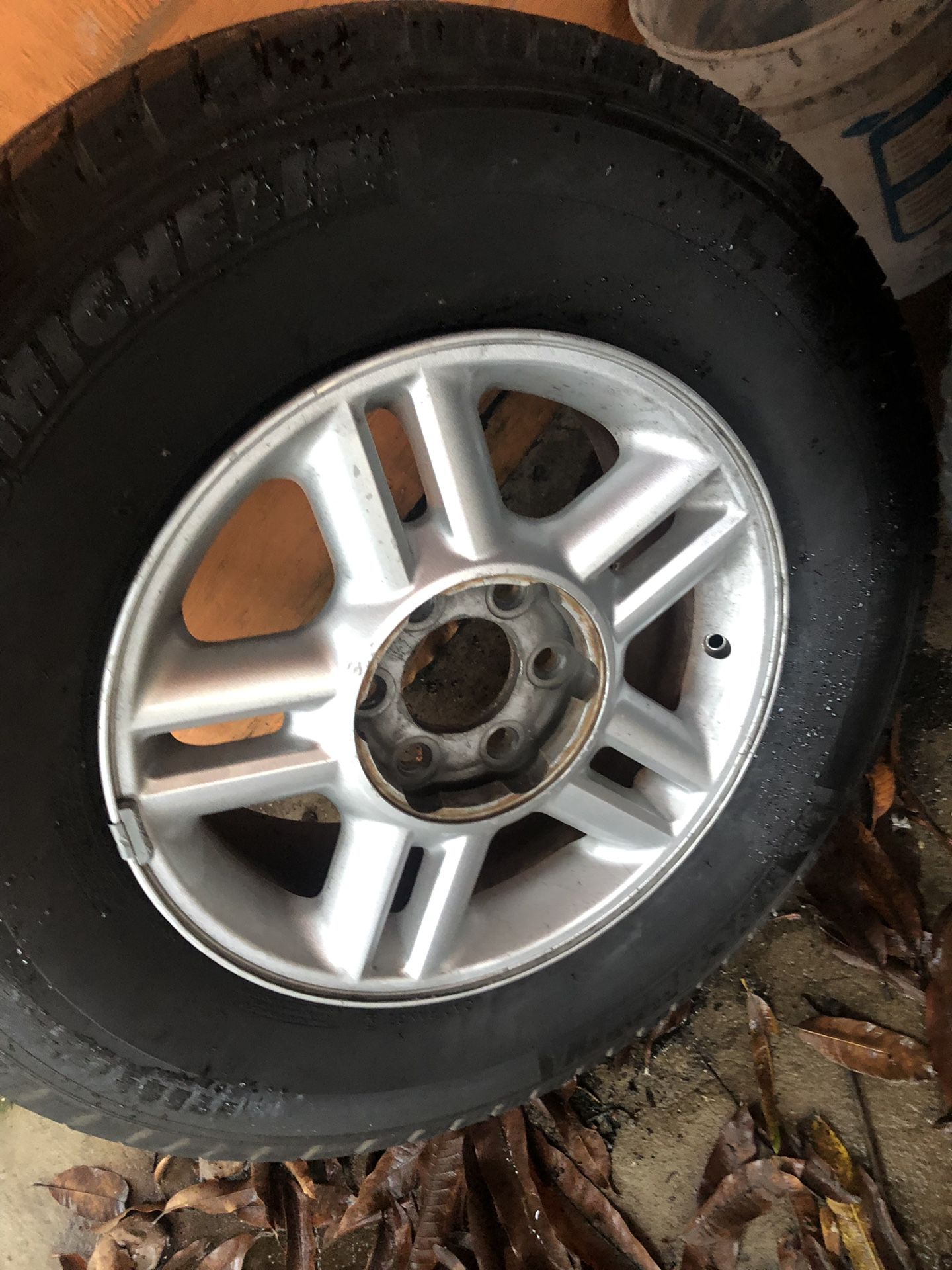 Expedition or f150 tires and rim