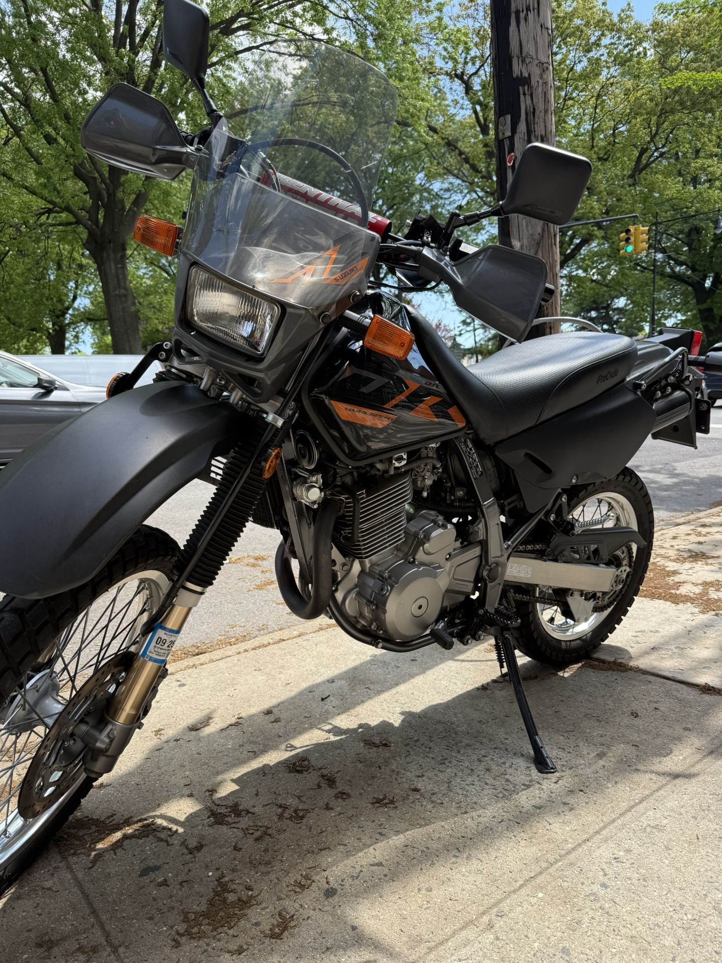 SUZUKI DR650