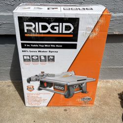 Ridgid 7 in. Table Top Wet Tile Saw