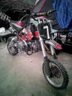 125 Pit Bike starts up 1st kick & has 0 issues $475 OBO