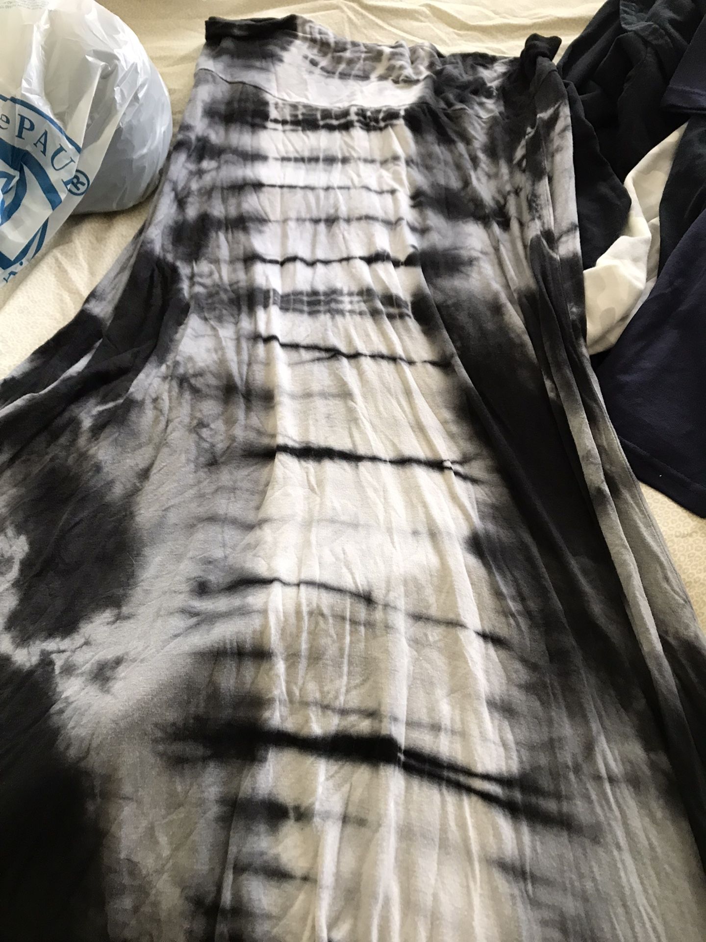 Mauve XL Skirt Or Dress Abstract Greys