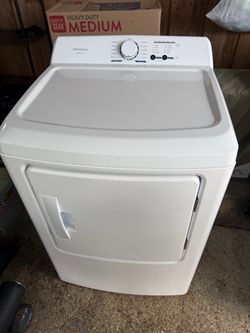 Insignia 6.7 Cu Ft Electric Dryer – Excellent Condition