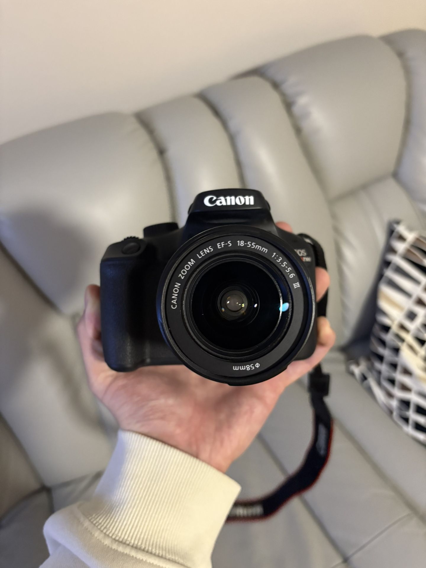 Canon EOS Rebel T100 (EOS 4000D)