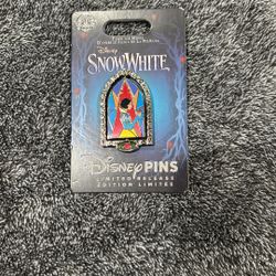 Snow White- Limited Edition Pin