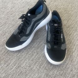 Vans ultra range EXO 