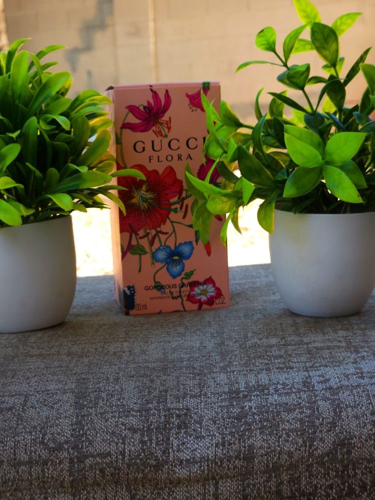 Gucci Flora Perfume