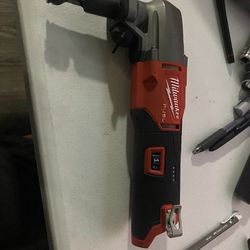 Out Of Box Milwaukee M12 Nibbler 