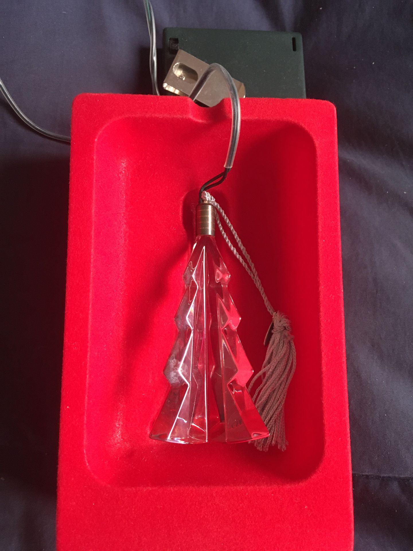 Illuminated Christmas tree ornament