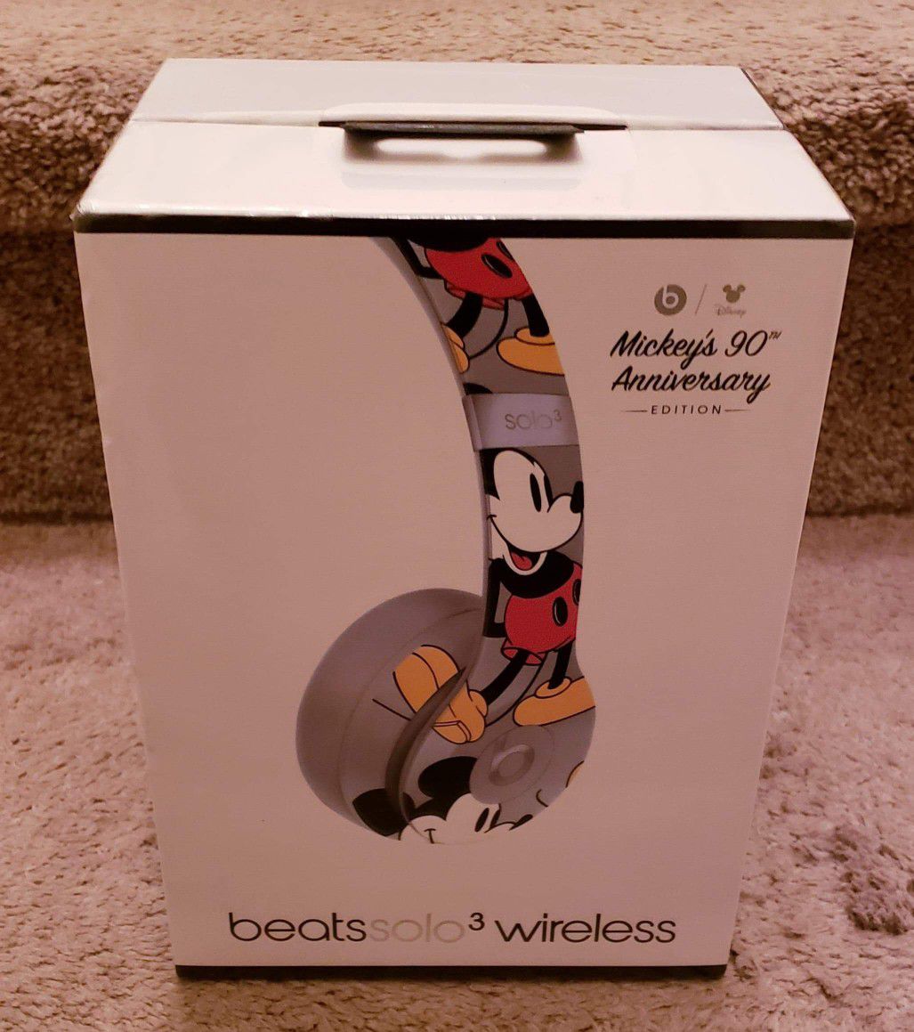 Mickey Mouse Apple Beats Solo 3 wireless bluetooth headphones by dr dre