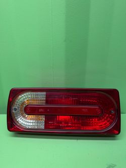 2002-2013 2014 2015 2016 2017 2018 G500 G55 G550 G63 G65 Right Passenger Side Tail Light OEM A4638202064