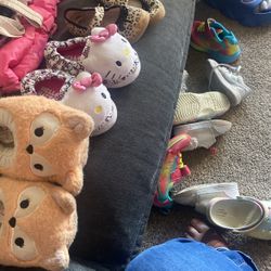 Toddler Slippers Size7/8 & 9