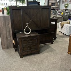 6pc Queen Bedroom Set. Take Home Today!