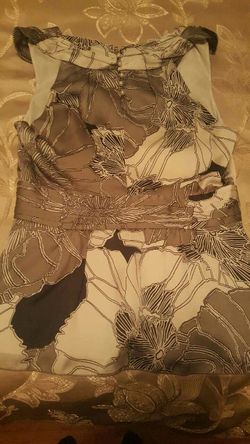 Banana Republic sleeves blouse