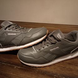 Reebok Classic Sneakers 