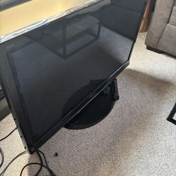42” TV with Roku Box