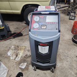 Robinair 34988NI  Air Conditioning  Machine 