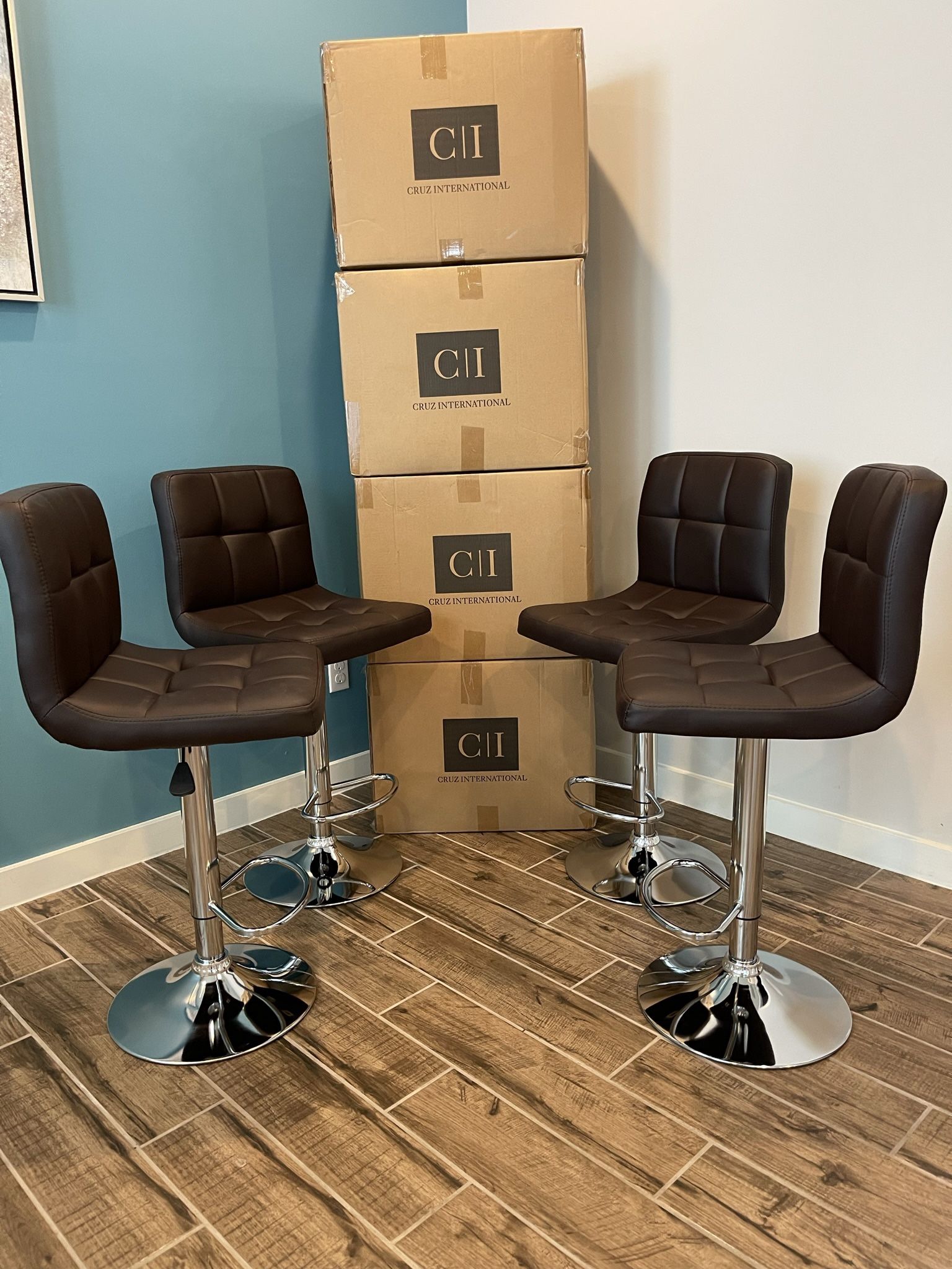 New 4 Brown Bar Stools