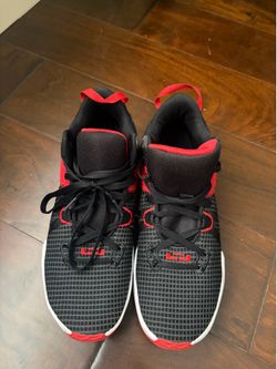 Basketball shoes LeBron  witness VII