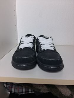 Nike Air Low-Top Black Sneakers size 8 men