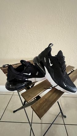 Nike Air Max 270 Size: 8.5