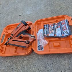 CF325XPRO 24 7.2-Volt Lithium-Ion Battery 3-1/4 in. 30 Degree