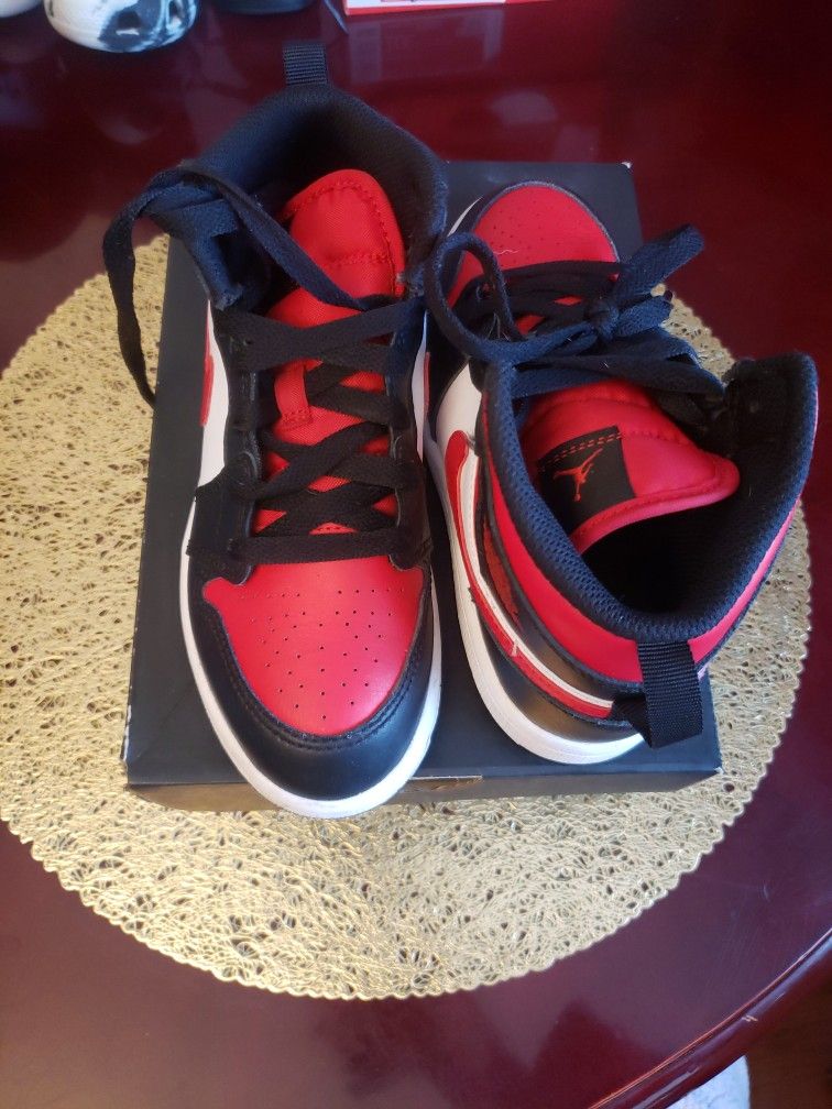 Kids Nike Jordan Shoes 1 Mid Black Red