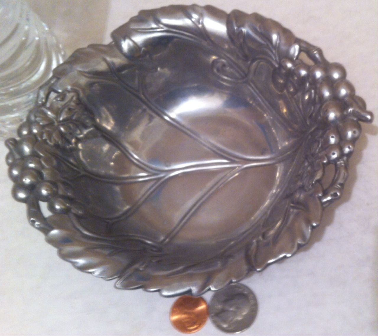 Vintage Metal Silver Arthur Court Grape Dish, 7" x 2", Heavy Duty Quality, Grapevines, Kitchen Decor, Table Display, Shelf Display, This Can Be Shined