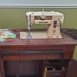 Vintage Singer Sewing Machine 401A With Original Desk Cabinet