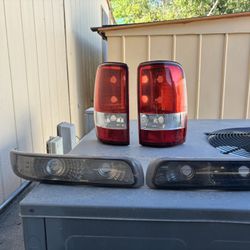 Chevy Tahoe . Suburban  O Gmc Yukon  99-06 Calaveras Traseras 