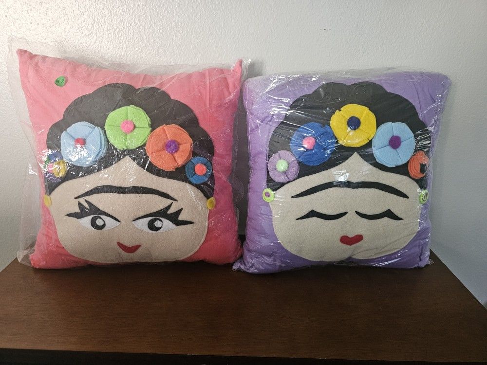 Cojin frida rosa 🌺🌺🌺pillows