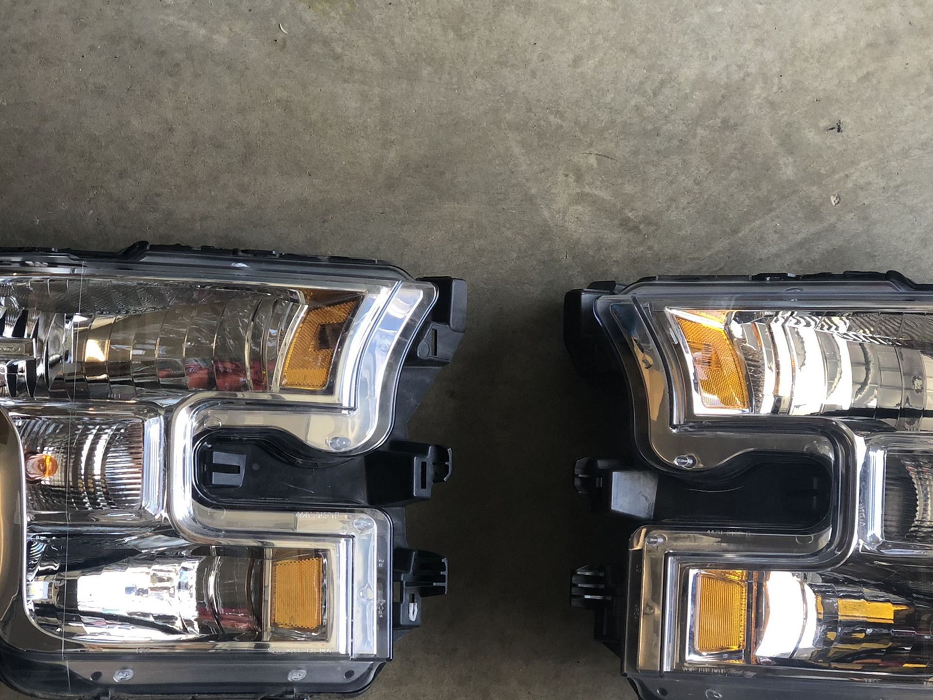 2017 F 150 factory Headlight Set