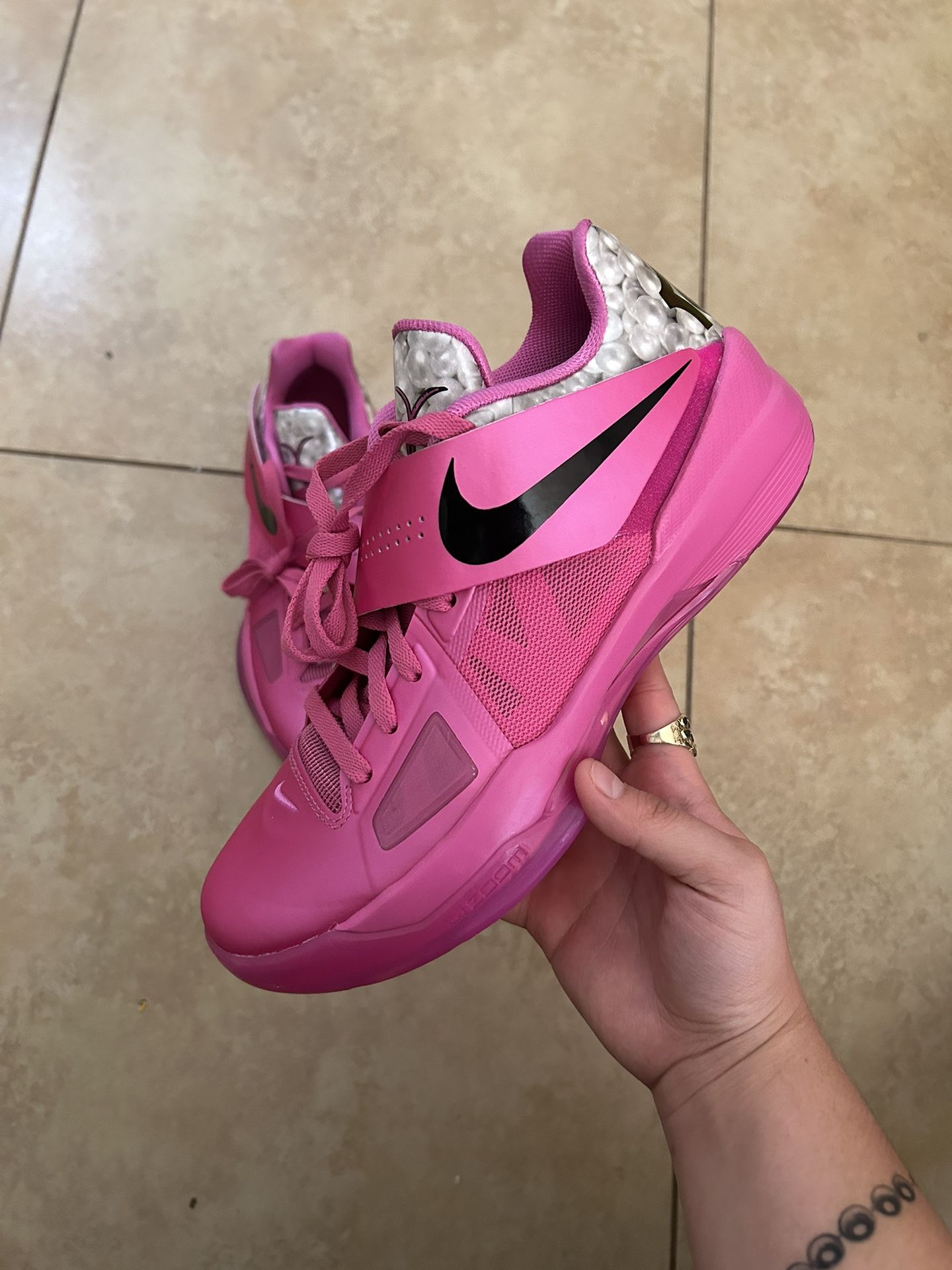 Nike KD 4 Aunt Pearl