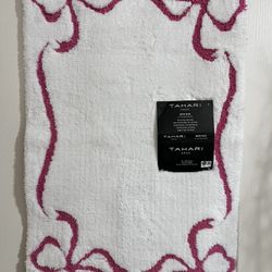 1-NWT TAHARI HOME LARGE PINK BOW BATH RUG