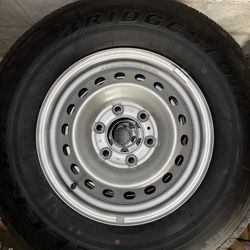 Bridgestone Dueler H/T 255/70R16   111T